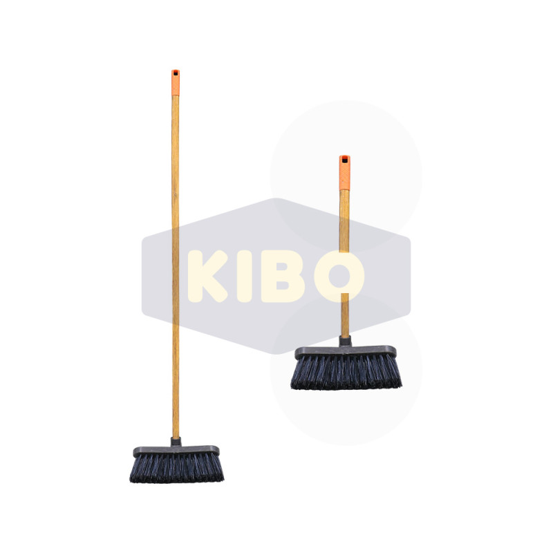 Balai extérieur dur 12" avec manche A15